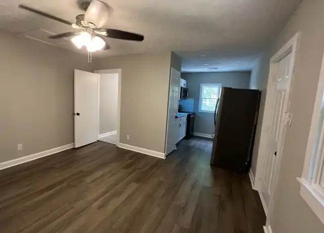Property at 807 Branson St #4, Fayetteville, NC, 28305, 1 bed, 1 bath, [object Object]