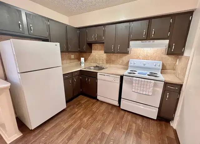 Property at Glenview Apartments - 1201 Marlowe Dr, Clarksville, IN, 47129, 1 bed, 1 bath, [object Object]
