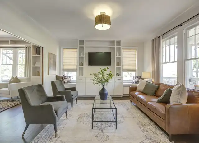 Property at 429 W Park Ave, Charlotte, NC, 28203, 3 beds, 2.5 baths, [object Object]