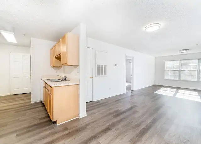 Property at Reynolds Place Apartments - 903 Reynolds Pl, Greensboro, NC, 27403, 2 beds, 2 baths, [object Object]