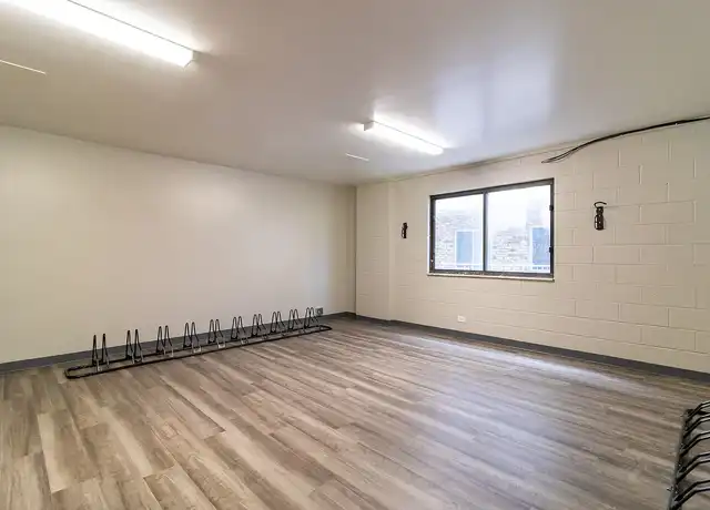 Property at 80 W Lane Ave, Columbus, OH, 43201, 0 beds, 1 bath, [object Object]