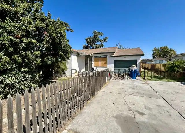 Property at 902 Woodrow Ave, Bakersfield, CA, 93308, 2 beds, 1 bath, [object Object]