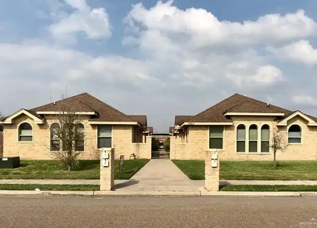 Property at 1921 Horsetail Fls Unit 3, Edinburg, TX, 78539, 2 beds, 2.5 baths, [object Object]