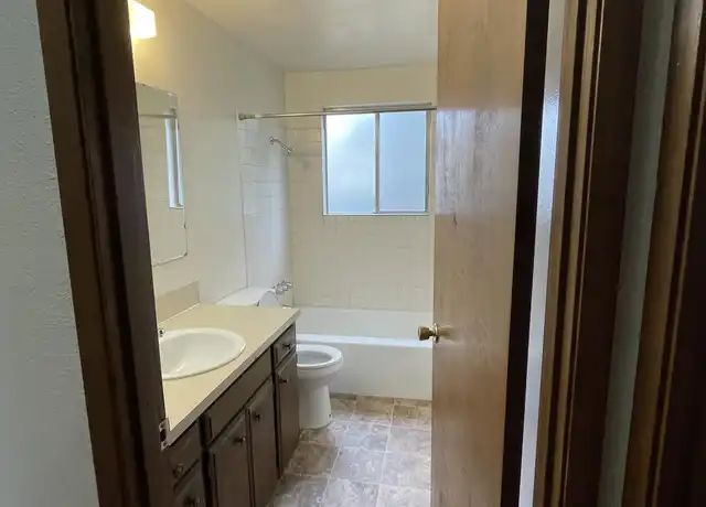 Property at 905 Webb St SE, Lacey, WA, 98503, 2 beds, 1 bath, [object Object]