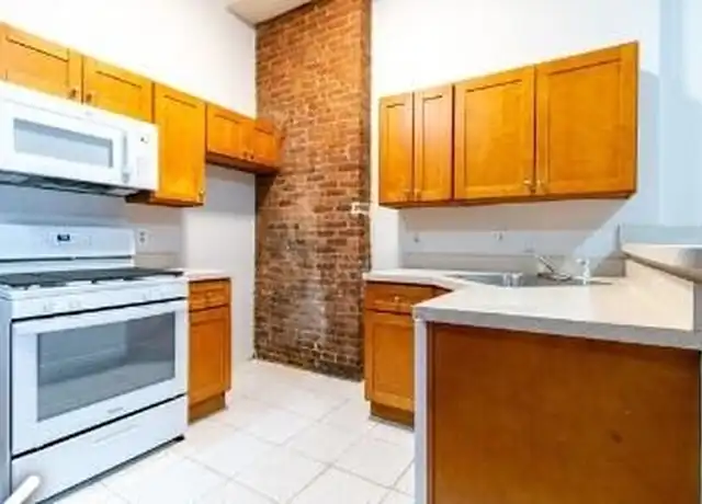 Property at 726 Ocean Ave Unit 1, Jersey City, NJ, 07305, 2 beds, 1 bath, [object Object]