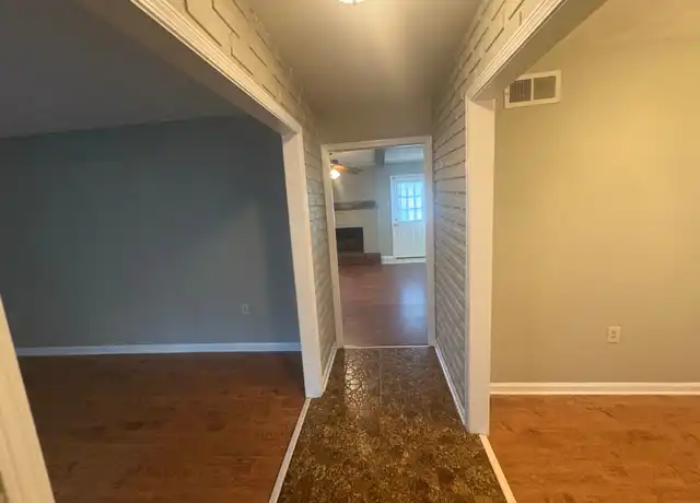 Property at 5303 Queen Anne Dr, Memphis, TN, 38135, 3 beds, 2 baths, [object Object]