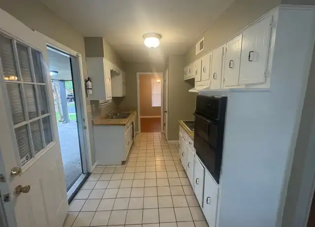 Property at 5303 Queen Anne Dr, Memphis, TN, 38135, 3 beds, 2 baths, [object Object]