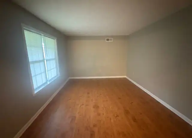 Property at 5303 Queen Anne Dr, Memphis, TN, 38135, 3 beds, 2 baths, [object Object]