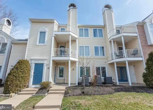 Property at 5 Michele Ct #106, Levittown, PA, 19057, 2 beds, 1 bath, [object Object]