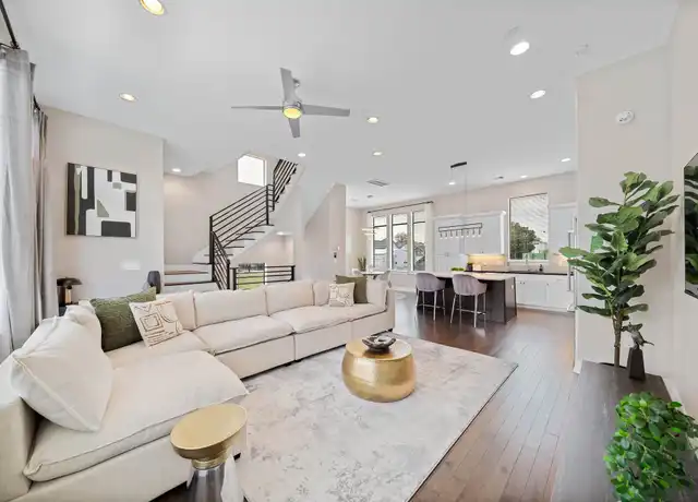 Property at 1603 Holly St, Houston, TX, 77007, 3 beds, 3.5 baths, [object Object]