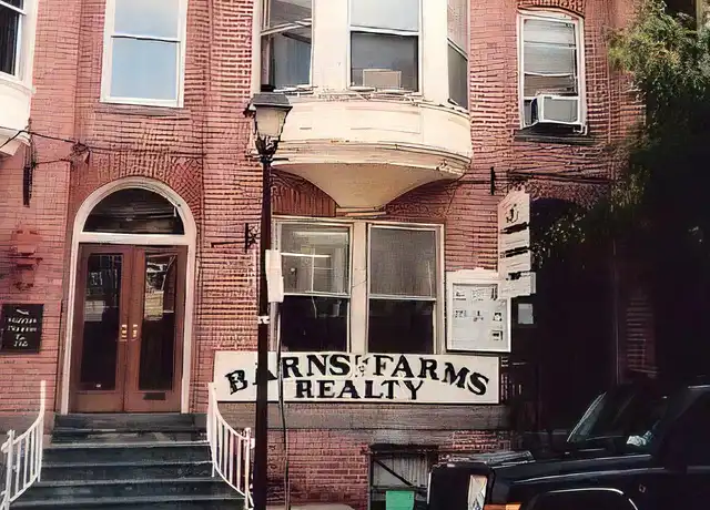 Property at 518 Warren St, Hudson, NY, 12534, 1 bed, 1 bath, [object Object]