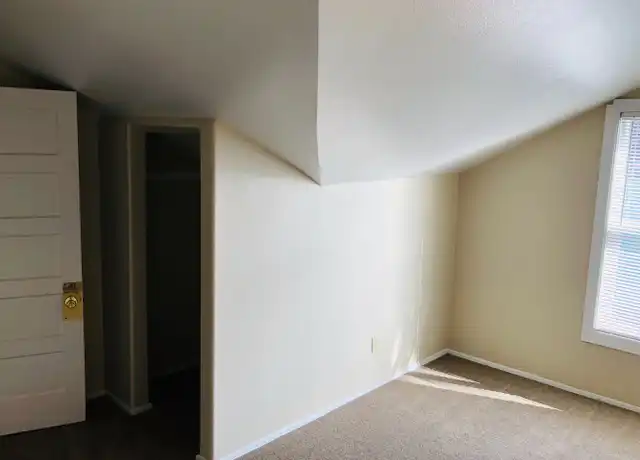 Property at 400 N Holladay Dr Unit 2, Seaside, OR, 97138, 1 bed, 1 bath, [object Object]