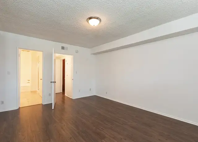 Photo of 470 S Bedford Dr, Beverly Hills, CA 90212