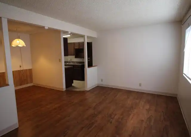 Property at 1212 D St Unit 7, Lincoln, NE, 68502, 2 beds, 1.5 baths, [object Object]
