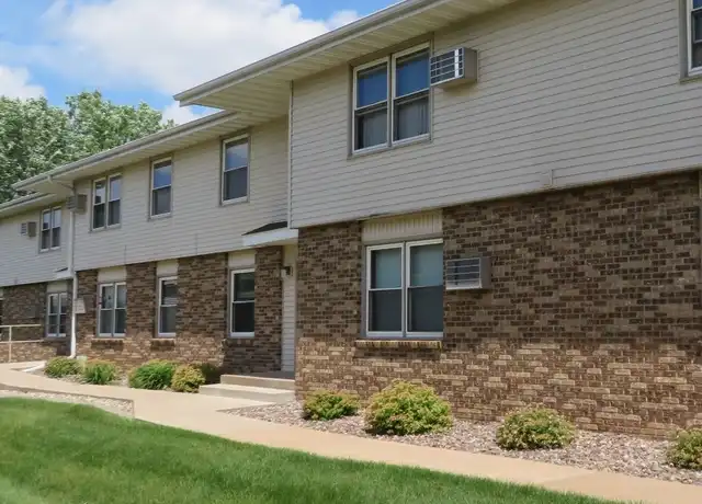 Property at 4910 Coventry Ct Unit 8, Eau Claire, WI, 54701, 2 beds, 1 bath, [object Object]