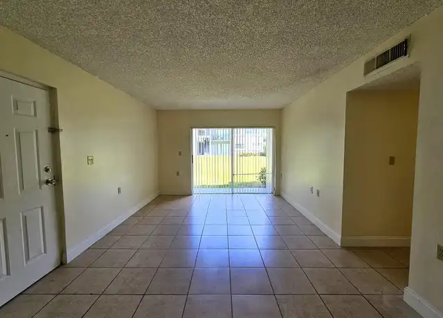 Property at 1215 N Benoist Farms Rd #103, West Palm Beach, FL, 33411, 2 beds, 1 bath, [object Object]