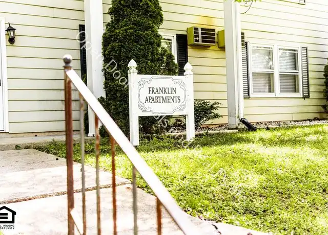 Property at 1708 Franklin Ave Apt B, Fort Wayne, IN, 46808, 1 bed, 1 bath, [object Object]
