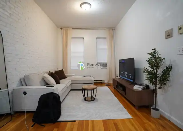Property at 6 Cleveland Pl Unit 7, Boston, MA, 02113, 1 bed, 1 bath, [object Object]