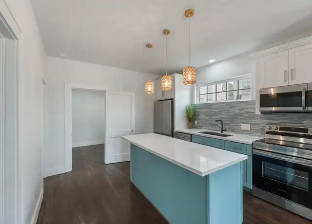 Property at 1811 20th St Unit 4, Galveston, TX, 77550, 1 bed, 1.5 baths, [object Object]