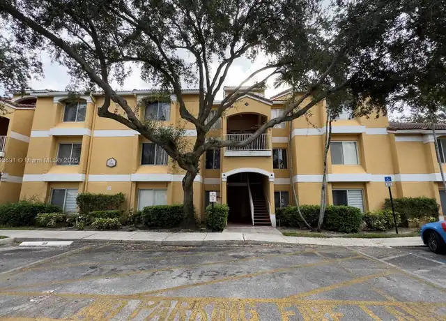 Property at 2341 NW 33rd St #405, Oakland Park, FL, 33309, 2 beds, 2 baths, [object Object]