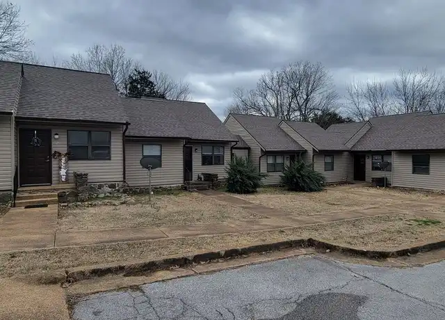 Property at 905 S 4th St Apt 17, Horseshoe Bend, AR, 72512, 1 bed, 1 bath, [object Object]