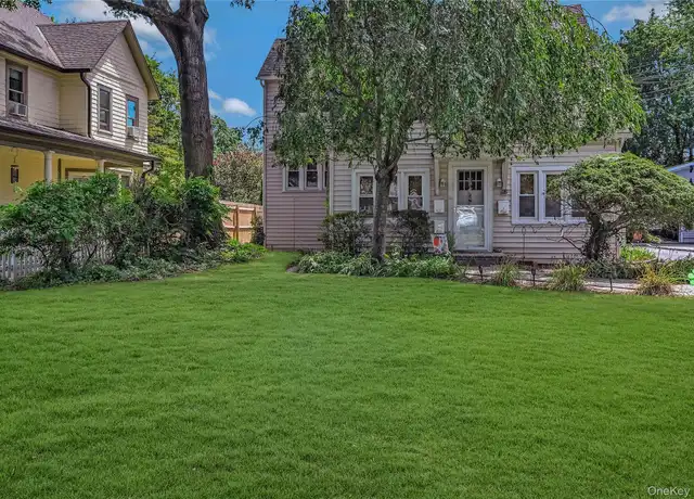 Property at 62 Penataquit Pl, Huntington, NY, 11743, 1 bed, 1 bath, [object Object]