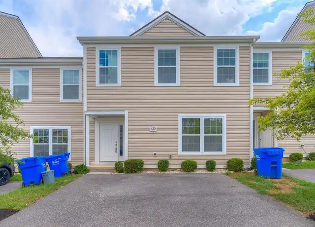 Property at 430 Twisted Oak Dr NW, Christiansburg, VA, 24073, 4 beds, 3.5 baths, [object Object]