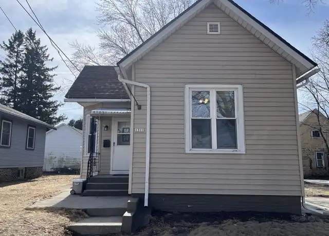 Property at 1311 Hamilton St, Manitowoc, WI, 54220, 2 beds, 1 bath, [object Object]