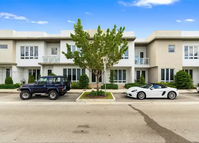 Property at 10350 NW 66th St Unit 1, Doral, FL, 33178, 3 beds, 2.5 baths, [object Object]