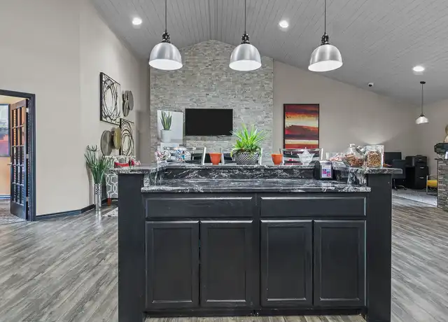 Property at The Woodlands - 400 Old Grande Blvd, Tyler, TX, 75703, 1-2 bed, 1 bath, [object Object]