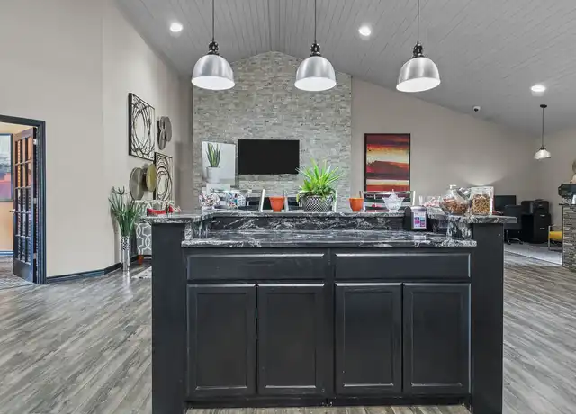 Property at The Woodlands - 400 Old Grande Blvd, Tyler, TX, 75703, 1 bed, 1 bath, [object Object]