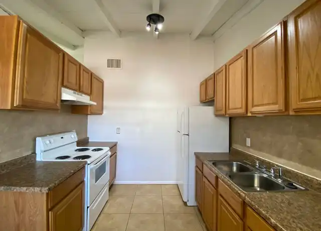 Property at 1429 N Swan Rd Unit swan1437, Tucson, AZ, 85712, 2 beds, 1 bath, [object Object]