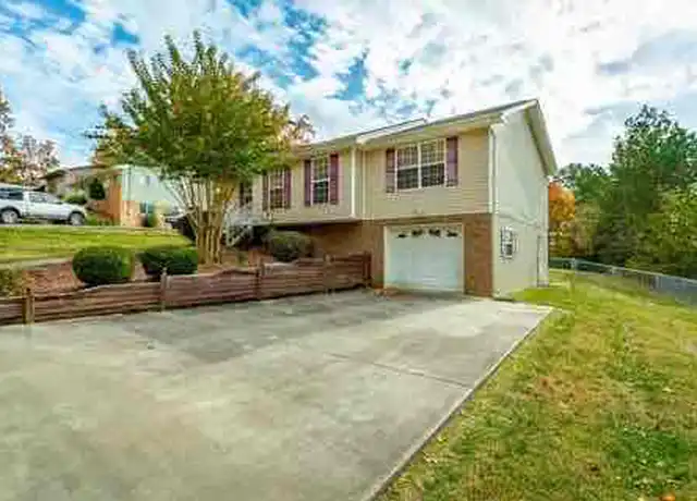 Property at 1220 20th St SE, Cleveland, TN, 37311, 3 beds, 2 baths, [object Object]