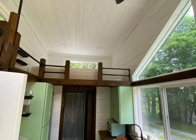 Property at 333 Evans Rd, Sylva, NC, 28779, 1 bed, 1 bath, [object Object]
