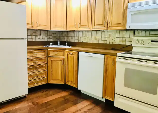 Property at 183 Bishop Dr, Aston, PA, 19014, 3 beds, 2.5 baths, [object Object]