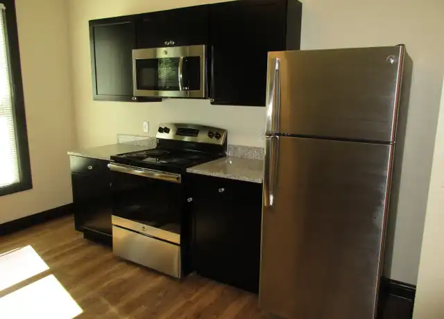 Property at 141 E Gorham St Unit 1, Madison, WI, 53703, 4 beds, 1.5 baths, [object Object]