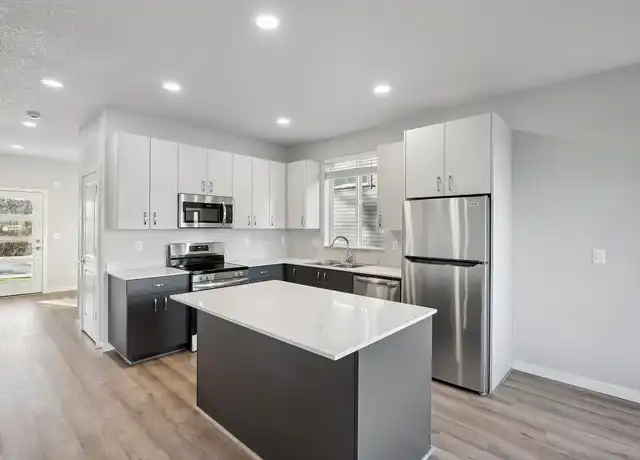 Property at Quail Park Homes - 6455 SE Quail Park Ln, Portland, OR, 97222, 3 beds, 2.5 baths, [object Object]
