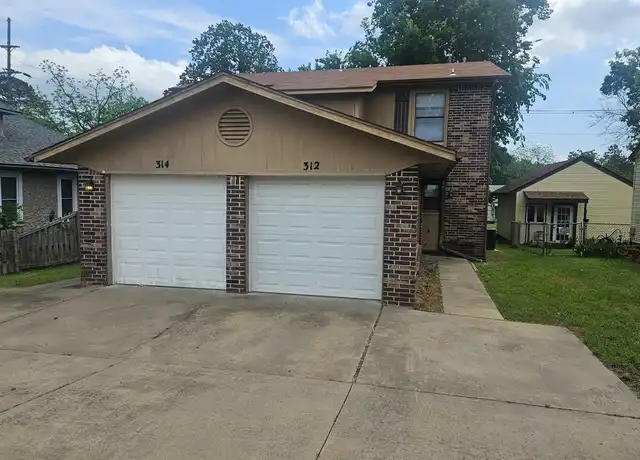Property at 312 N Albert Pike Ave, Fort Smith, AR, 72903, 2 beds, 1.5 baths, [object Object]