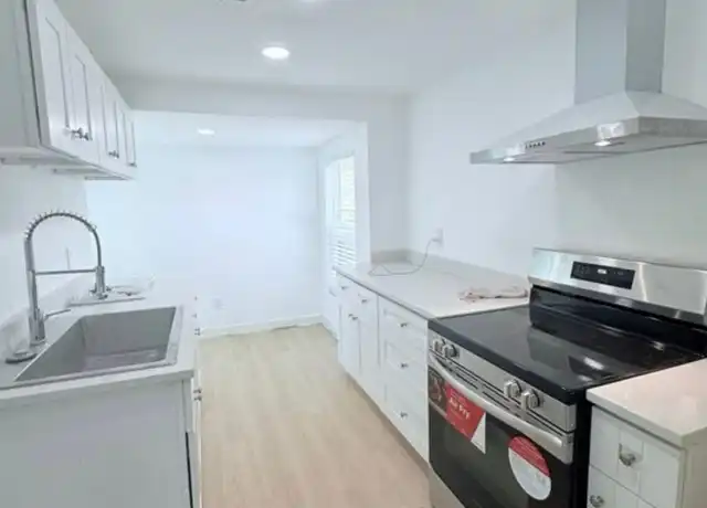 Property at 503 Canadian St, Houston, TX, 77009, 2 beds, 1 bath, [object Object]