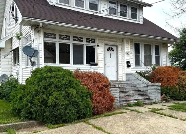 Property at 220 W Plum St Unit 2nd Floor, Vineland, NJ, 08360, 2 beds, 1 bath, [object Object]