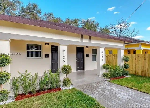 Property at 6125 SW 63rd Ter Unit 2, South Miami, FL, 33143, 2 beds, 1 bath, [object Object]