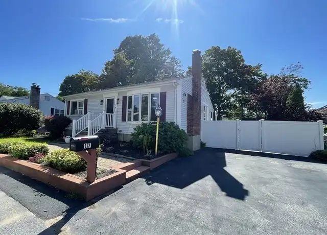 Property at 17 Gregg St, Woburn, MA, 01801, 3 beds, 2 baths, [object Object]