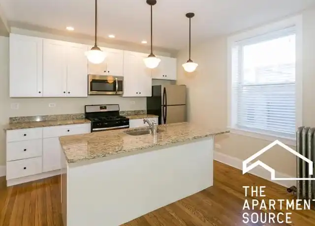 Property at 942 E 52nd St, Chicago, IL, 60615, 2 beds, 1 bath, [object Object]
