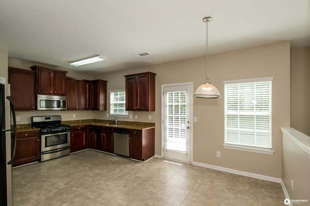 323 Allegrini Dr, Atlanta, GA 30349