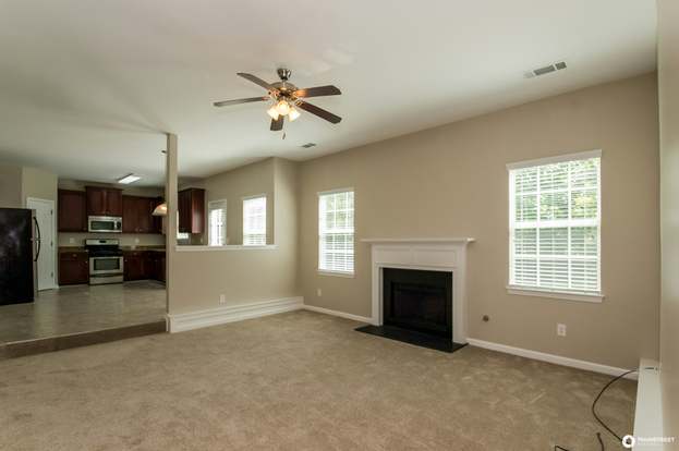 323 Allegrini Dr, Atlanta, GA 30349