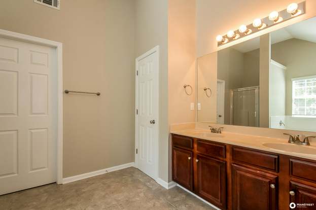 323 Allegrini Dr, Atlanta, GA 30349