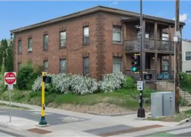 Property at 822 W 35th St Unit 1, Minneapolis, MN, 55408, 2 beds, 1 bath, [object Object]