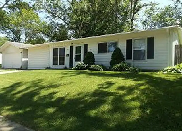 Property at 605 Hillview Dr, Marion, IA, 52302, 4 beds, 1 bath, [object Object]