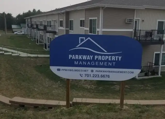 Property at 105 13th St S Unit 109, Hettinger, ND, 58639, 3 beds, 2 baths, [object Object]