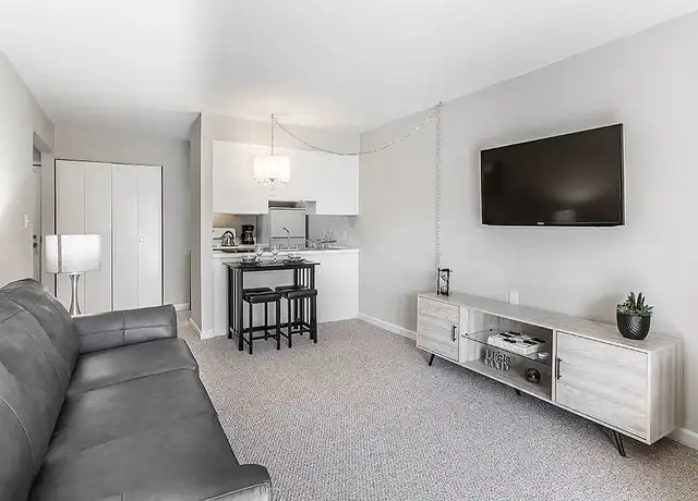 Property at Park at Franklin - 55+ - 28301 Franklin Rd, Southfield, MI, 48034, 1-2 bed, 1 bath, [object Object]